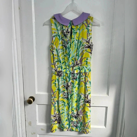 Kate Spade Neal Dress California
Calling floral lily SILK  New Size 2 - Picture 4 of 4